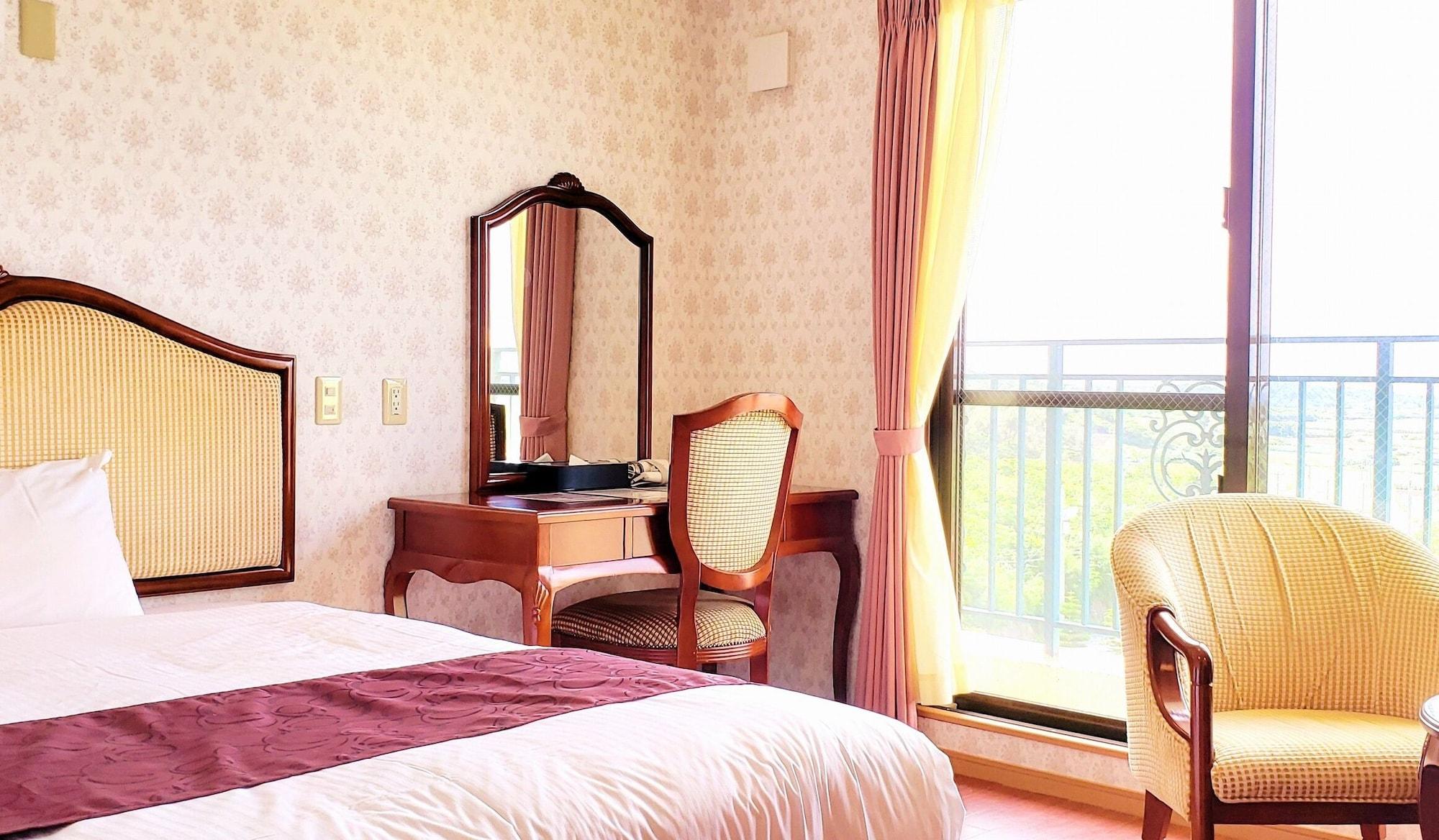 Hotel Castlevillage Miyakojima Экстерьер фото