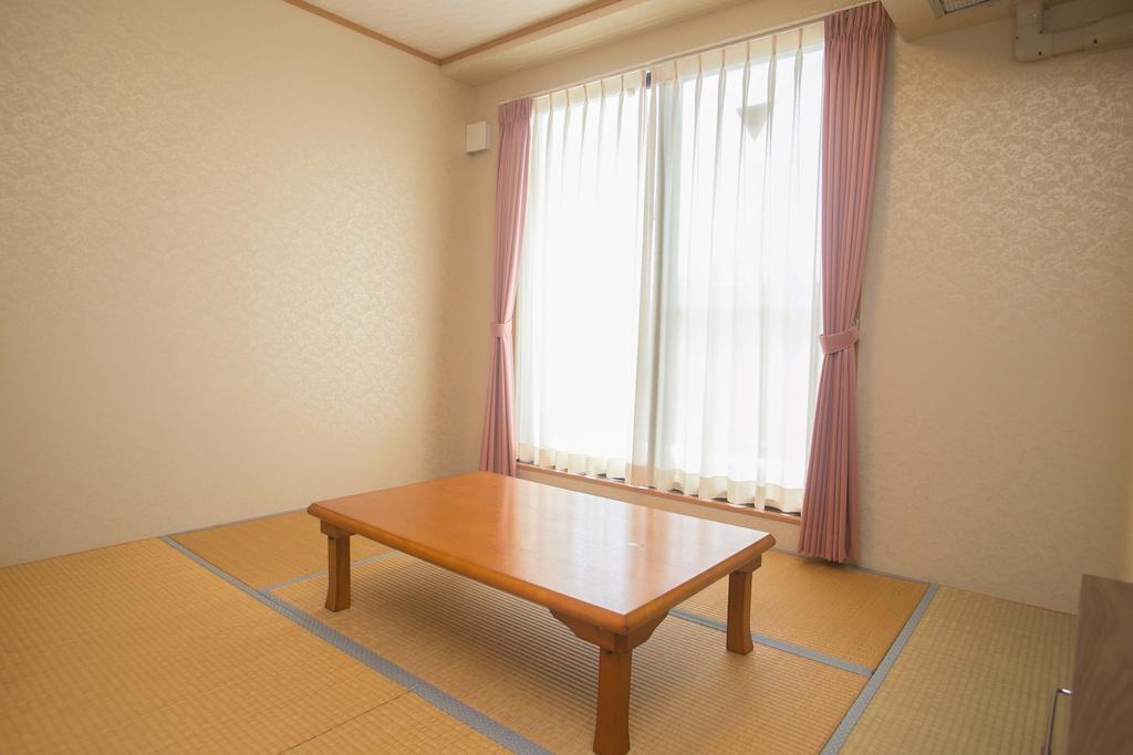Hotel Castlevillage Miyakojima Экстерьер фото